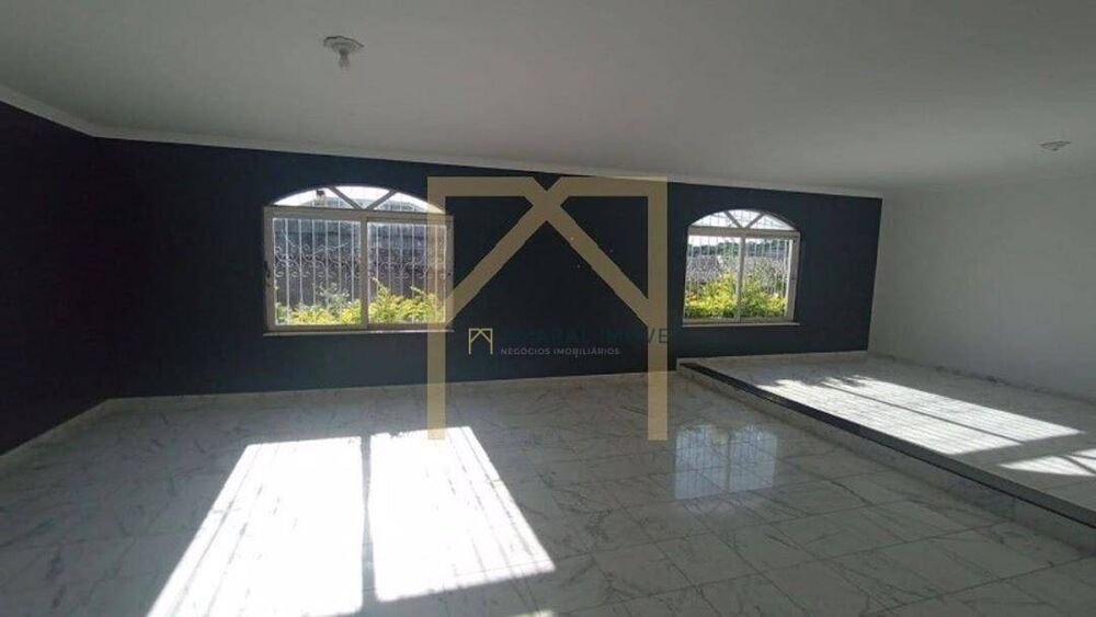 Casa à venda com 4 quartos, 465m² - Foto 1