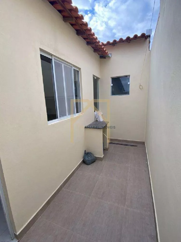 Casa de Condomínio à venda com 3 quartos, 70m² - Foto 2