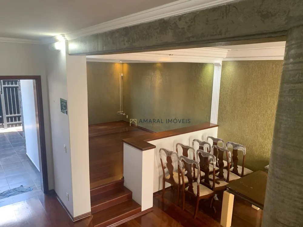 Casa, 6 quartos, 361 m² - Foto 2