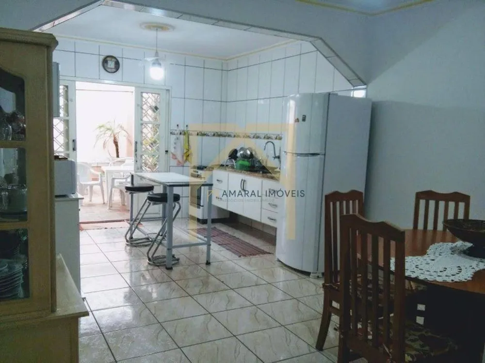 Casa, 3 quartos, 181 m² - Foto 8