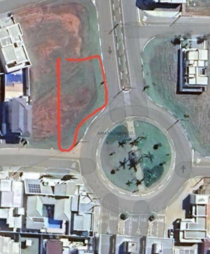 Loteamento e Condomínio, 710 m² - Foto 1