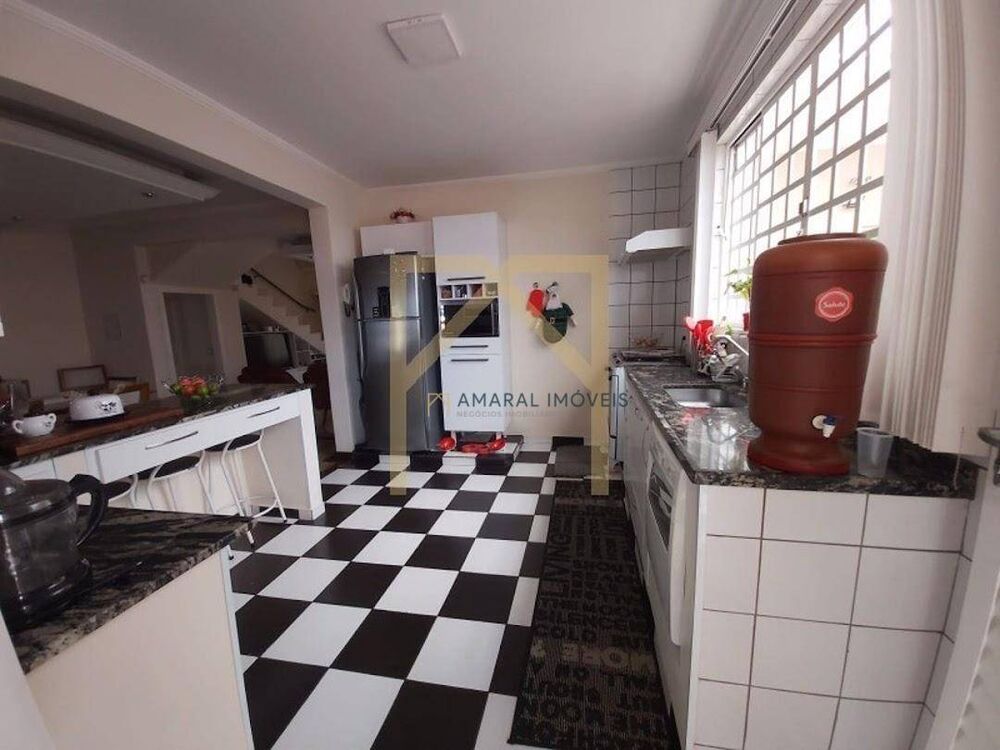 Casa, 3 quartos, 234 m² - Foto 17