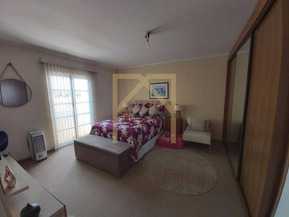 Casa, 3 quartos, 234 m² - Foto 4