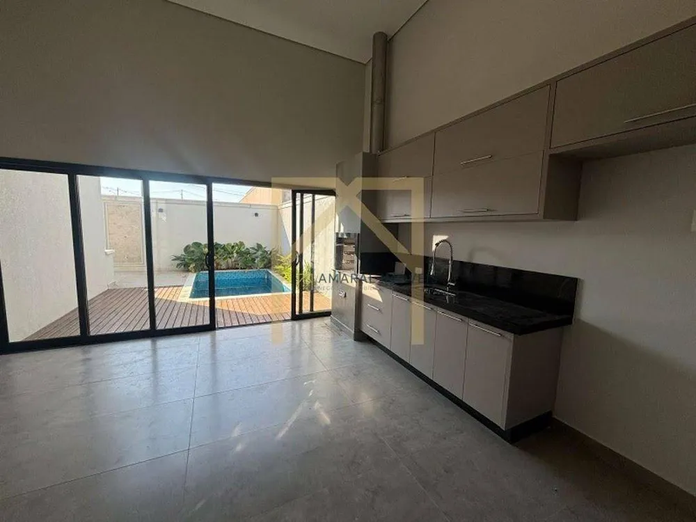 Casa, 3 quartos, 210 m² - Foto 1