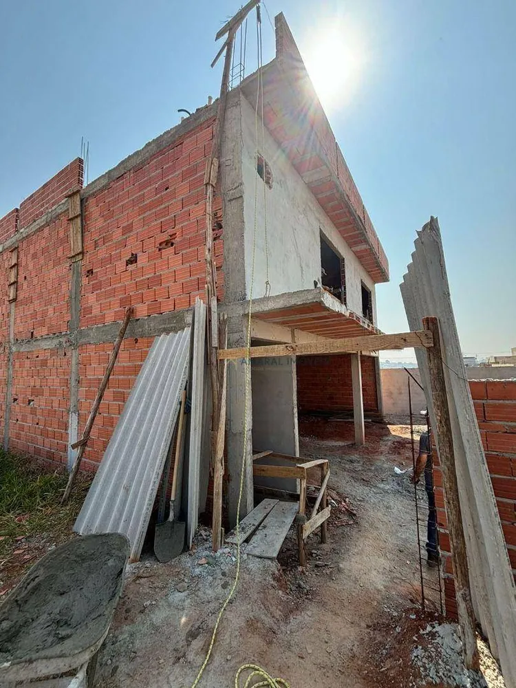 Sobrado, 3 quartos, 290 m² - Foto 2