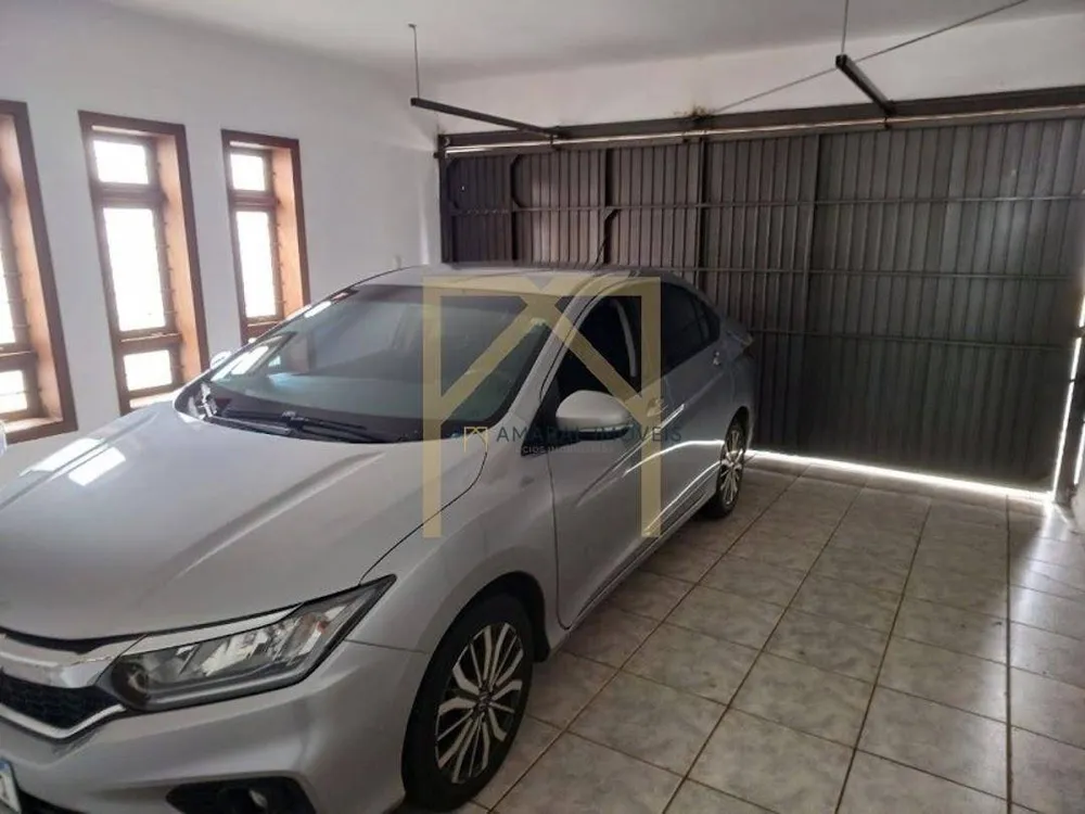 Casa, 4 quartos, 322 m² - Foto 2