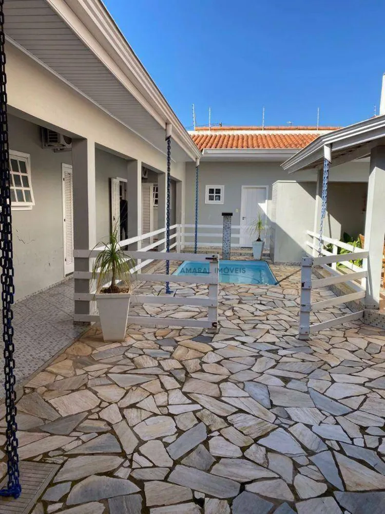 Casa, 3 quartos, 325 m² - Foto 1