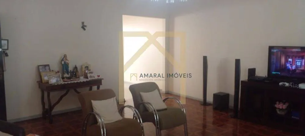 Casa, 3 quartos, 301 m² - Foto 2