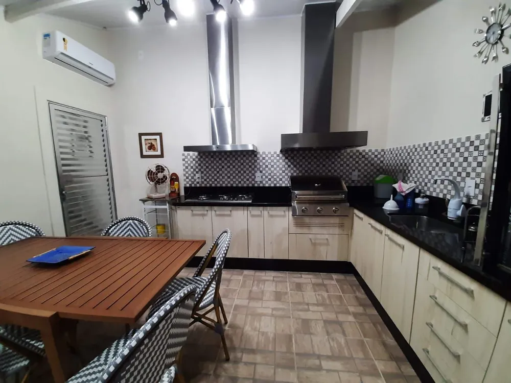 Casa, 3 quartos, 200 m² - Foto 6