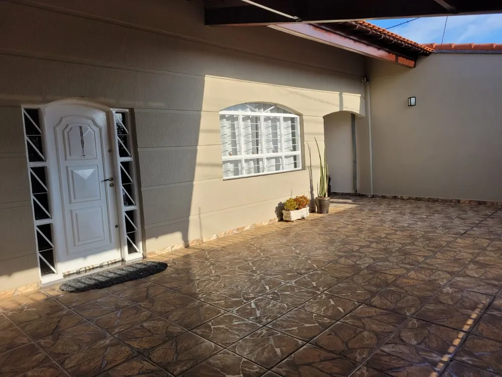 Casa, 3 quartos, 200 m² - Foto 1