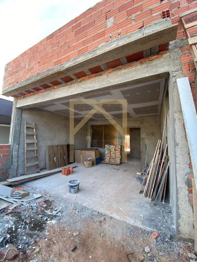 Casa de Condomínio à venda com 3 quartos, 150m² - Foto 1