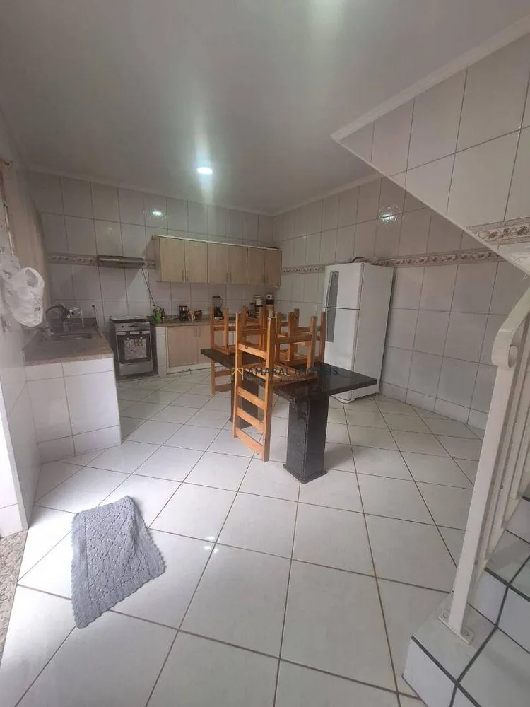 Casa, 3 quartos, 182 m² - Foto 6