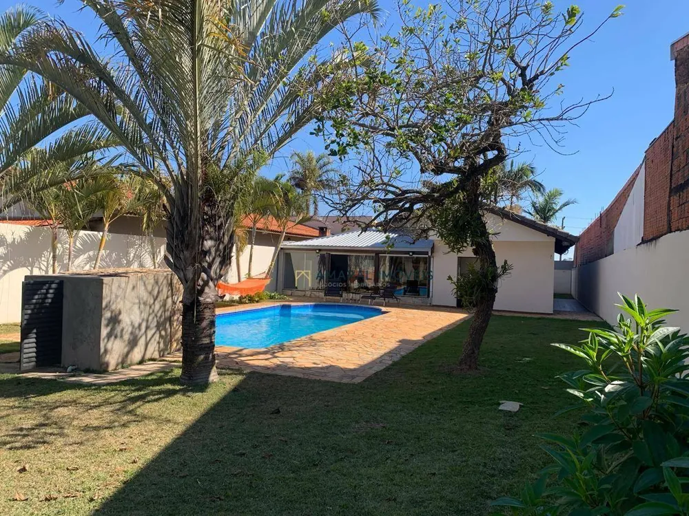 Chácara, 3 quartos, 960 m² - Foto 8