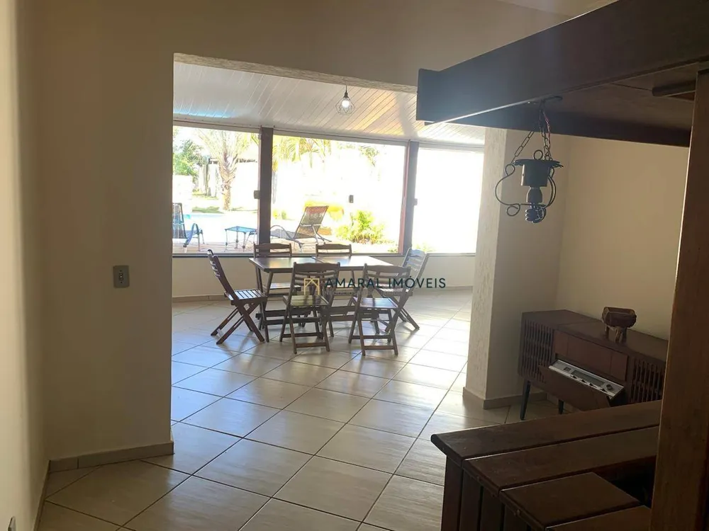 Chácara, 3 quartos, 960 m² - Foto 2