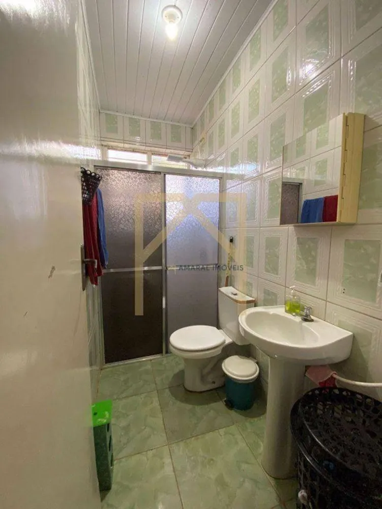 Chácara, 3 quartos, 2500 m² - Foto 1