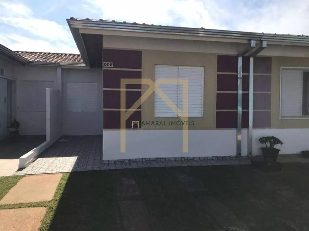 Casa de Condomínio à venda com 3 quartos, 110m² - Foto 1