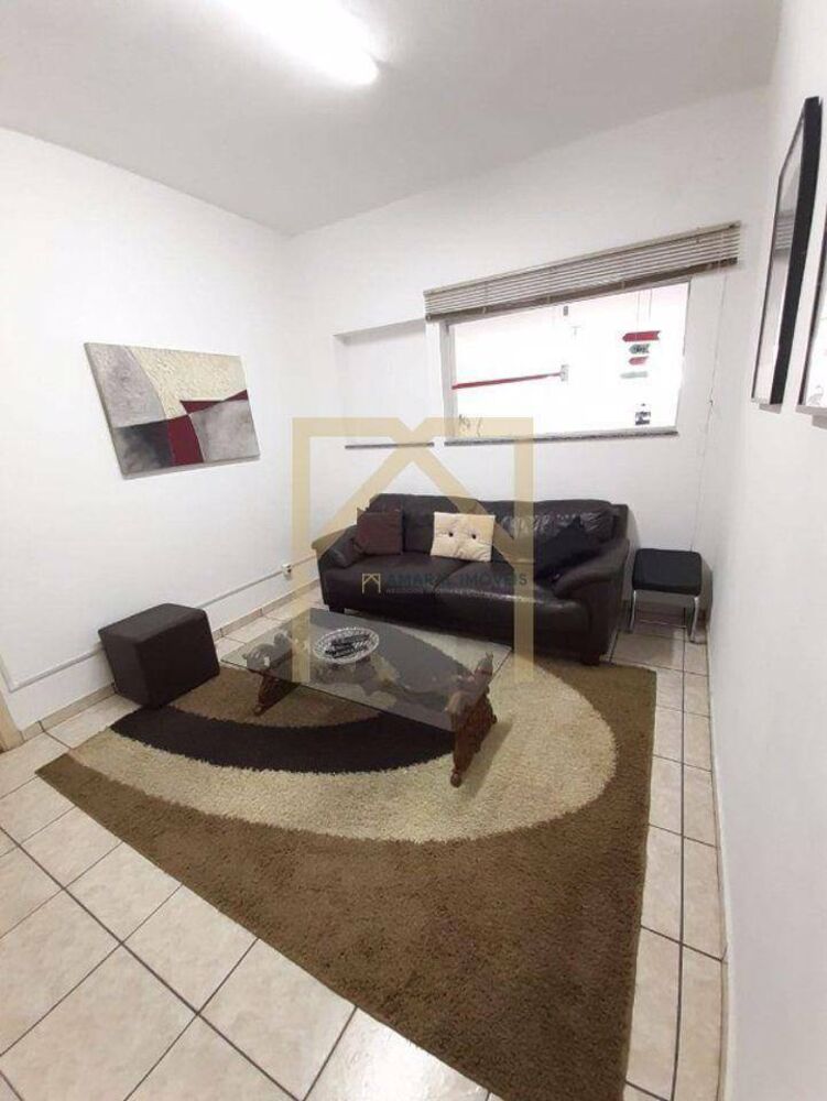 Casa à venda com 4 quartos, 162m² - Foto 2