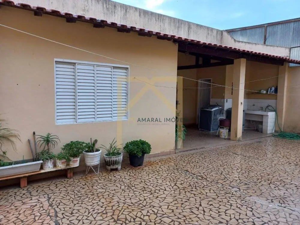 Casa, 4 quartos, 240 m² - Foto 13