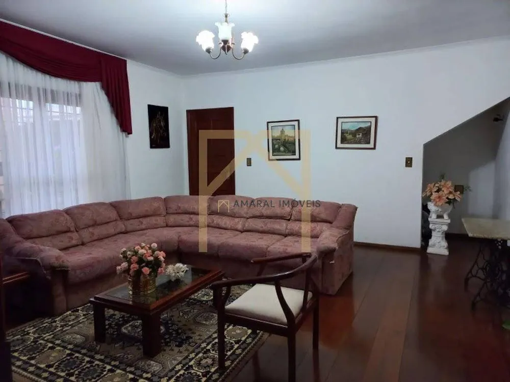 Casa, 4 quartos, 240 m² - Foto 9