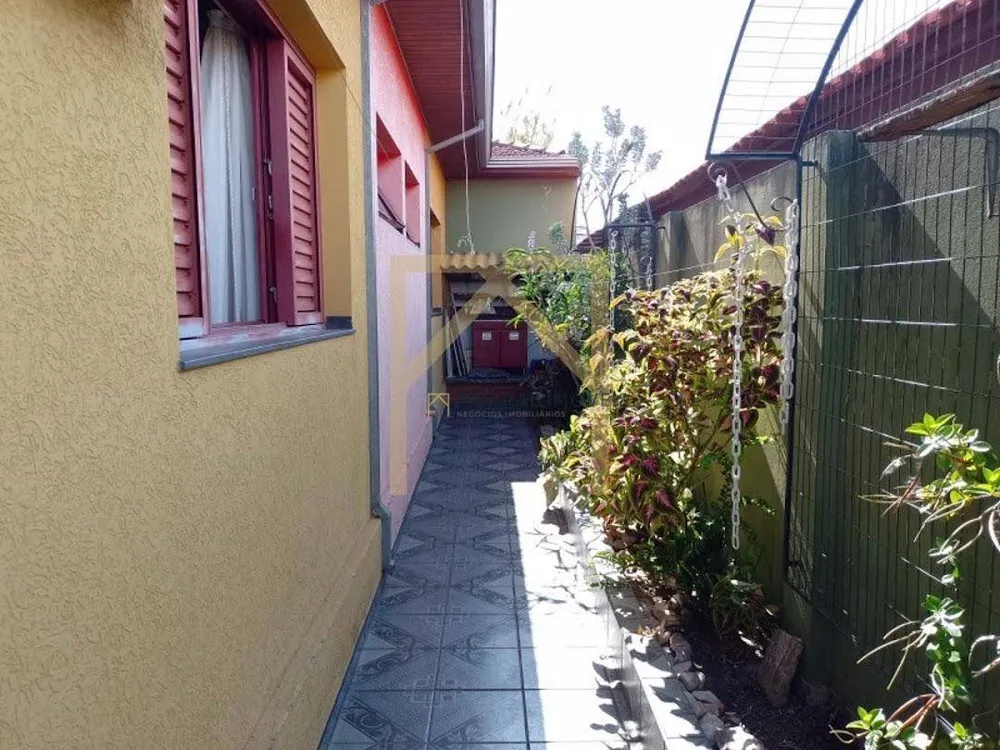 Casa, 3 quartos, 250 m² - Foto 2