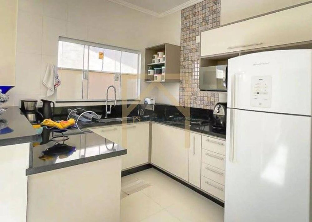 Casa à venda com 3 quartos, 190m² - Foto 8