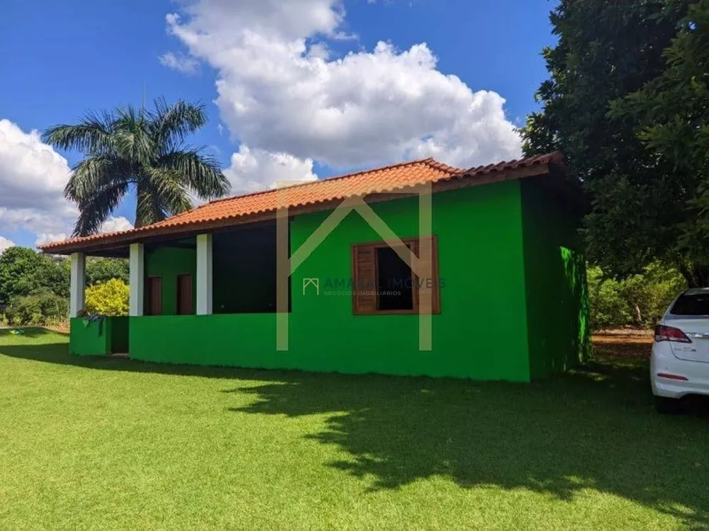 Chácara à venda com 3 quartos, 150m² - Foto 12