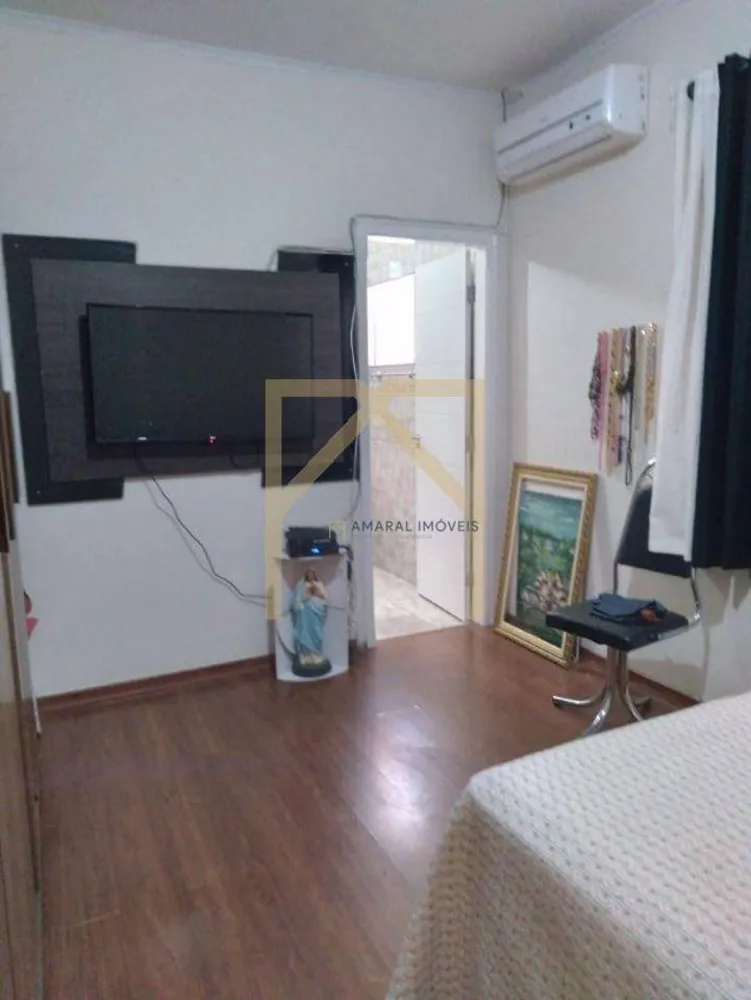 Casa, 3 quartos, 194 m² - Foto 1