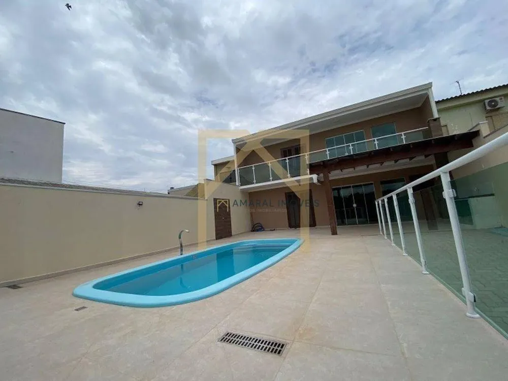 Casa, 3 quartos, 230 m² - Foto 2