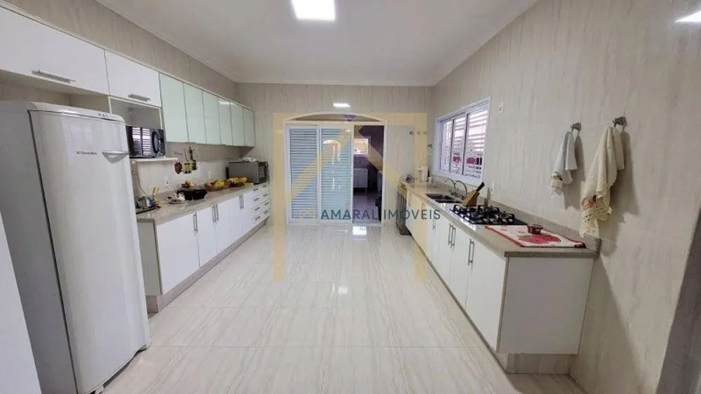 Casa, 5 quartos, 415 m² - Foto 3
