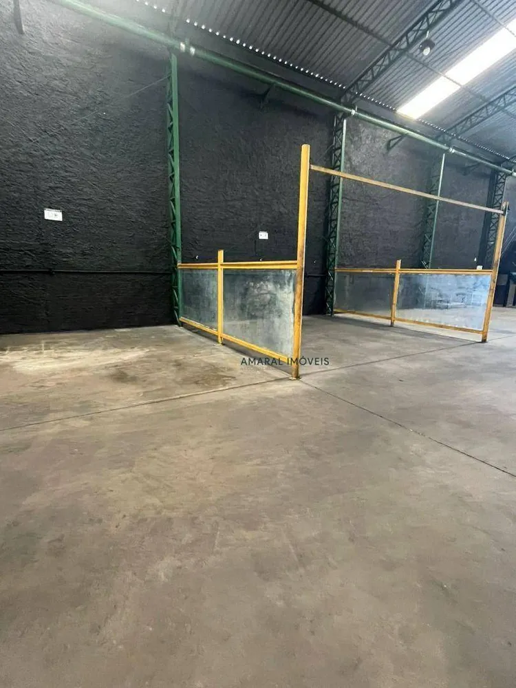 Depósito-Galpão, 600 m² - Foto 1