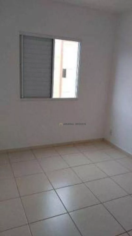 Apartamento à venda com 2 quartos, 47m² - Foto 2