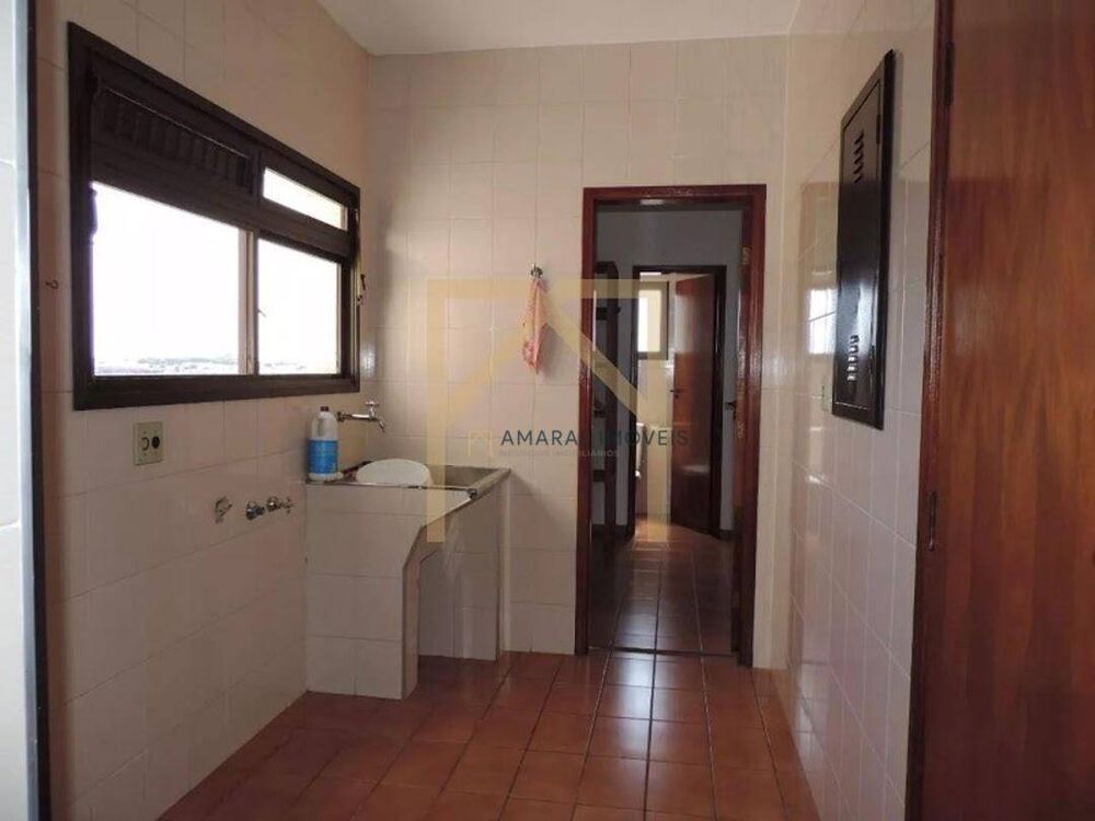 Apartamento à venda com 3 quartos, 70m² - Foto 2
