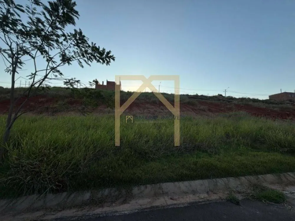 Loteamento e Condomínio, 150 m² - Foto 1
