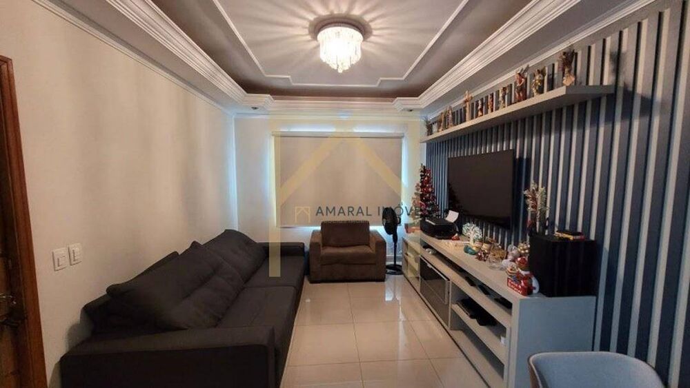 Casa, 3 quartos, 225 m² - Foto 1