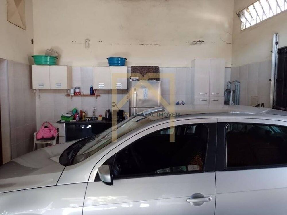 Casa à venda com 3 quartos, 250m² - Foto 8