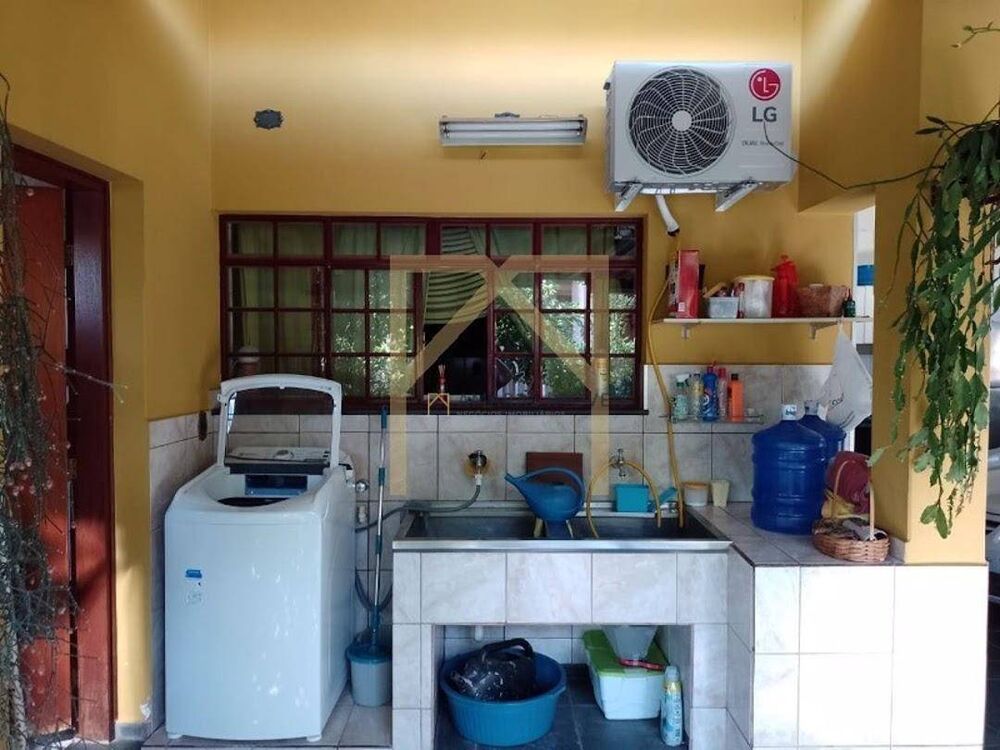 Casa à venda com 3 quartos, 250m² - Foto 10