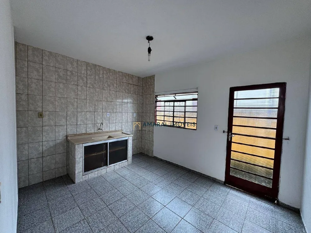 Casa, 2 quartos, 180 m² - Foto 4