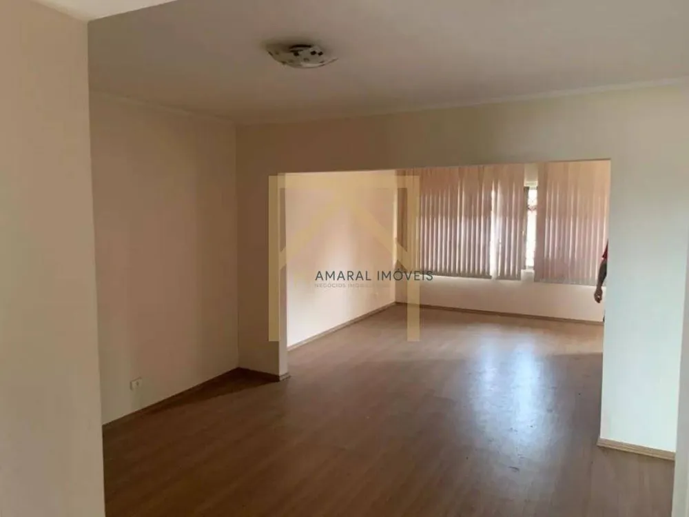 Casa, 3 quartos, 210 m² - Foto 2