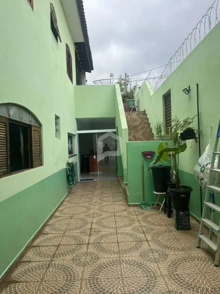 Casa, 4 quartos, 135 m² - Foto 2
