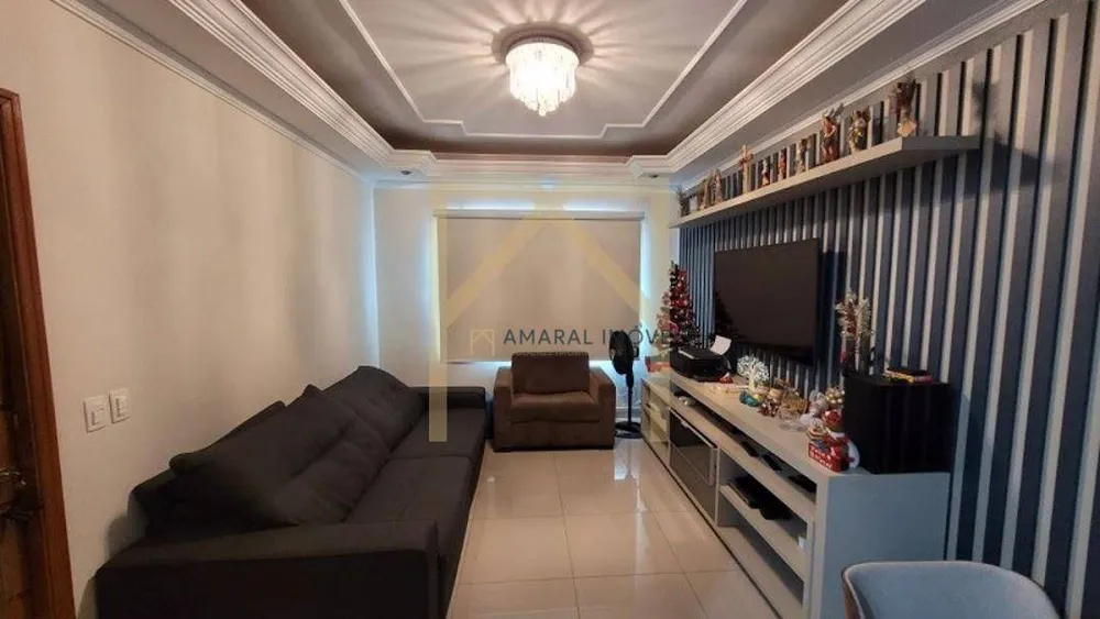 Casa, 3 quartos, 225 m² - Foto 1