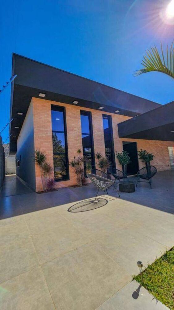 Casa, 3 quartos, 230 m² - Foto 1