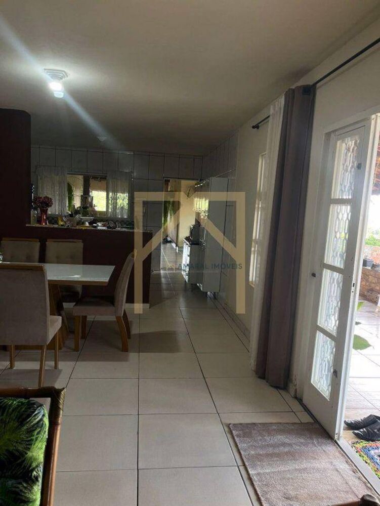 Chácara à venda com 3 quartos, 120m² - Foto 1