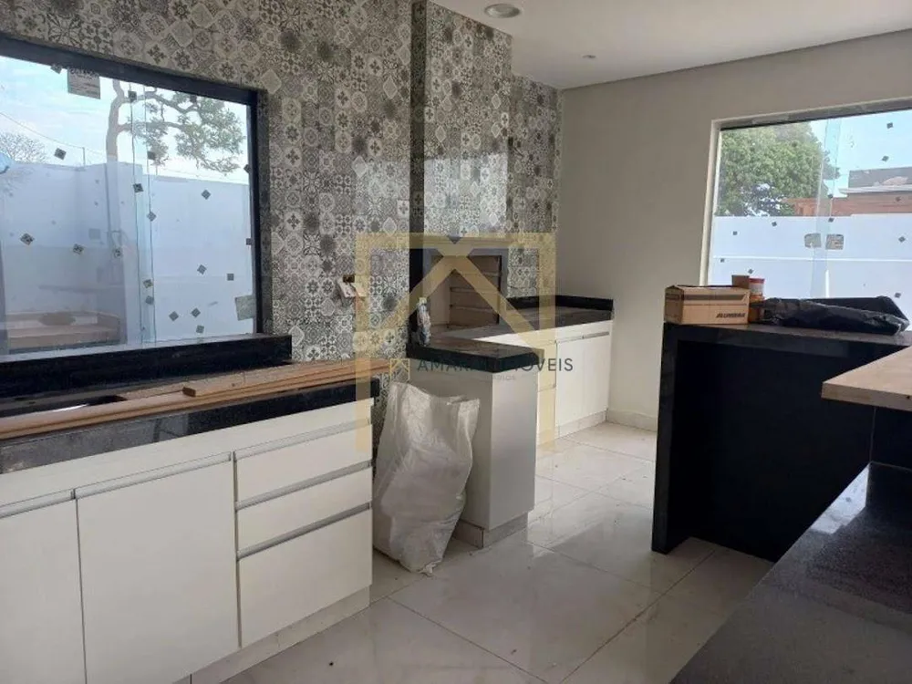 Casa, 4 quartos, 195 m² - Foto 2