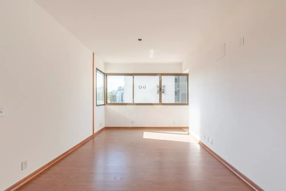 Apartamento à venda com 2 quartos, 80m² - Foto 3