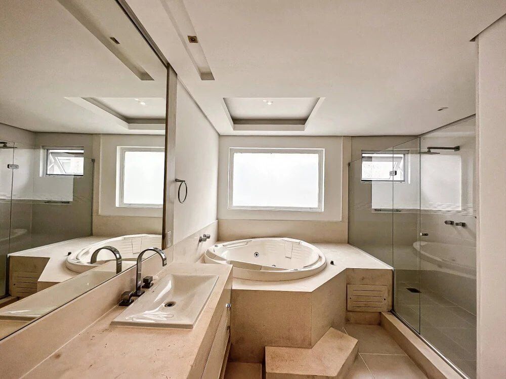 Casa à venda com 5 quartos, 465m² - Foto 1