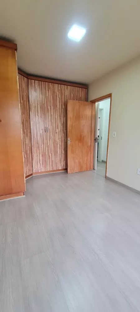 Apartamento à venda com 2 quartos, 57m² - Foto 3