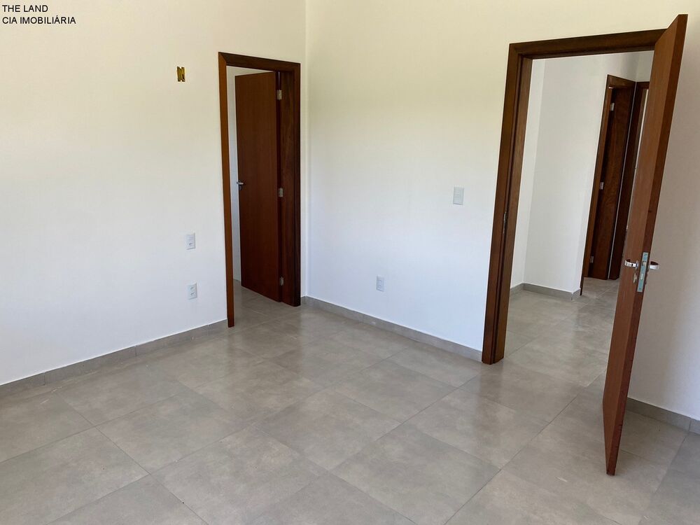 Sobrado à venda com 3 quartos, 180m² - Foto 2