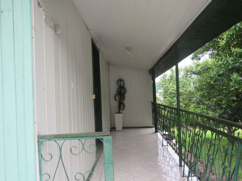 Casa à venda com 2 quartos, 63m² - Foto 2