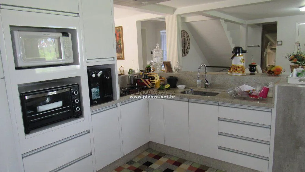 Casa, 3 quartos, 220 m² - Foto 3