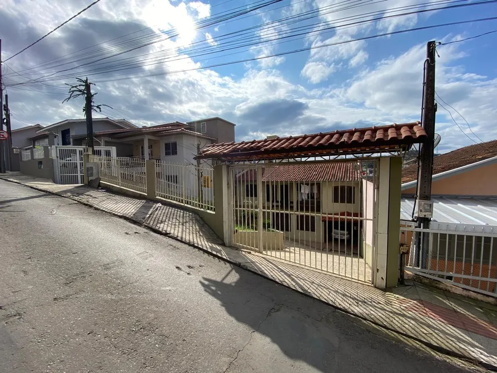 Casa, 8 quartos, 195 m² - Foto 6